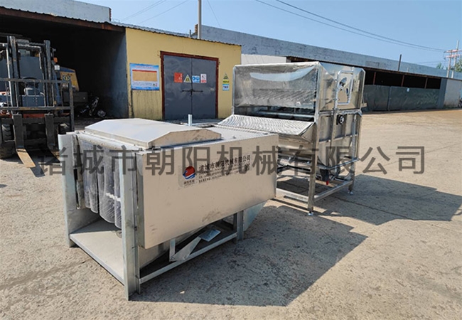 Full automatic poultry scalding and stripping machine